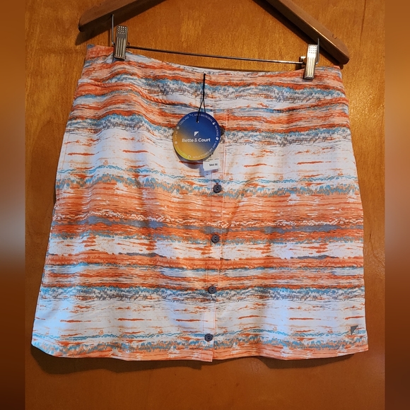 Bette&Court Dresses & Skirts - NWT Bette&Court Athletic Skirt
